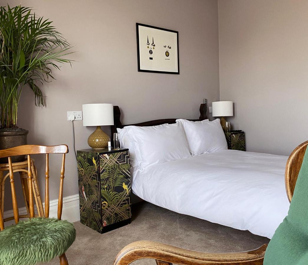 ヘイスティングス 15 Grosvenor Bed & Breakfast エクステリア 写真