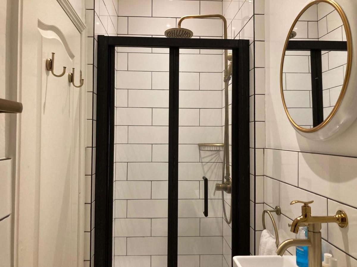 ヘイスティングス 15 Grosvenor Bed & Breakfast エクステリア 写真