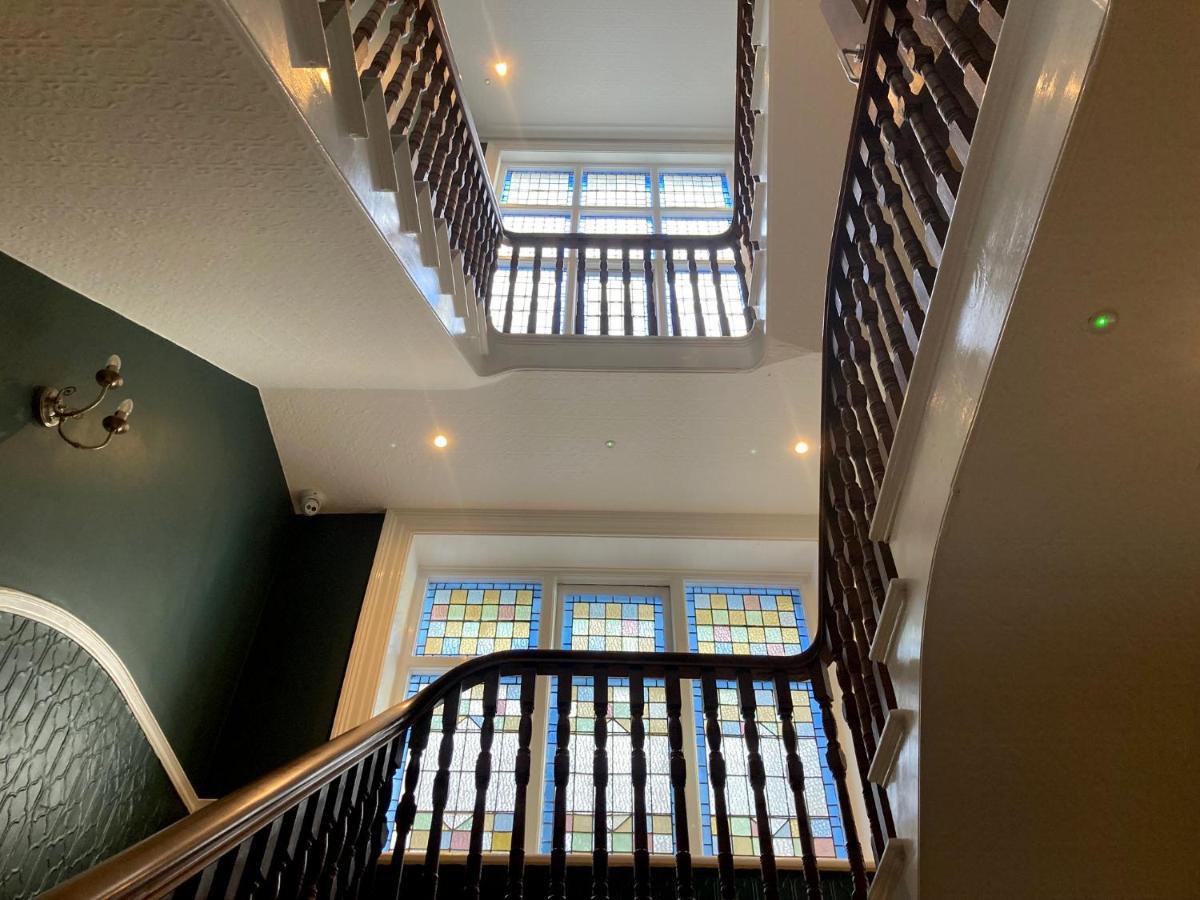 ヘイスティングス 15 Grosvenor Bed & Breakfast エクステリア 写真
